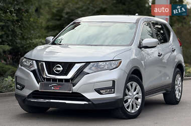 Внедорожник / Кроссовер Nissan Rogue 2016 в Тернополе