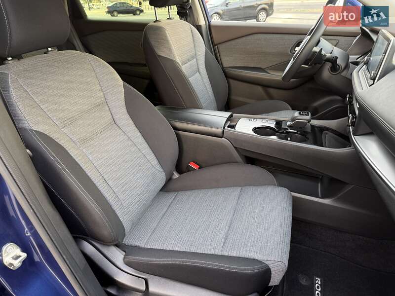 Позашляховик / Кросовер Nissan Rogue 2023 в Дніпрі