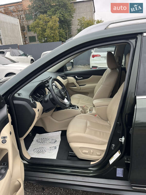 Внедорожник / Кроссовер Nissan Rogue 2018 в Виннице