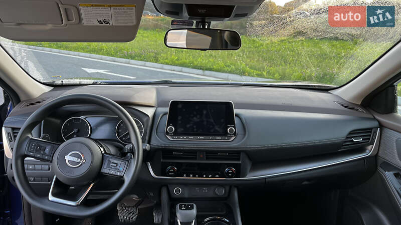 Позашляховик / Кросовер Nissan Rogue 2023 в Львові