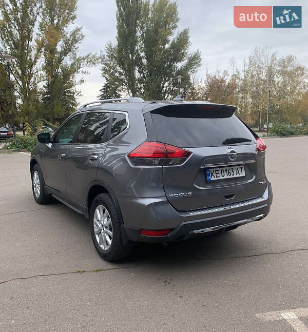 Позашляховик / Кросовер Nissan Rogue 2017 в Кривому Розі