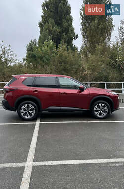 Внедорожник / Кроссовер Nissan Rogue 2021 в Киеве