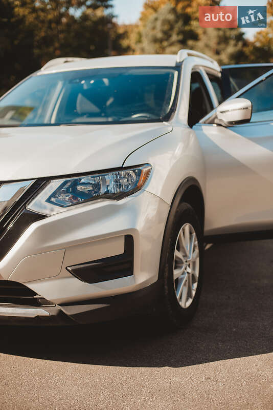Позашляховик / Кросовер Nissan Rogue 2018 в Новояворівську фото 30 Позашляховик / Кросовер Nissan Rogue 2018 в Новояворівську
