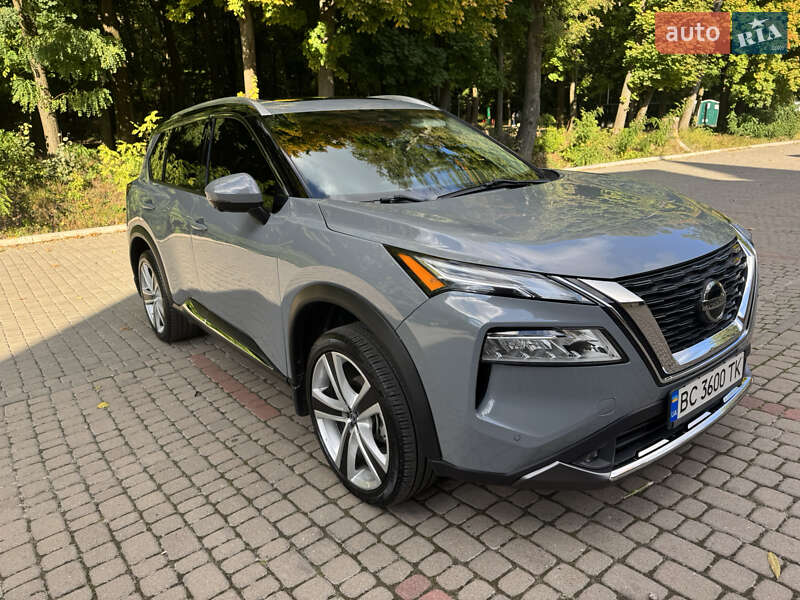 Внедорожник / Кроссовер Nissan Rogue 2021 в Львове