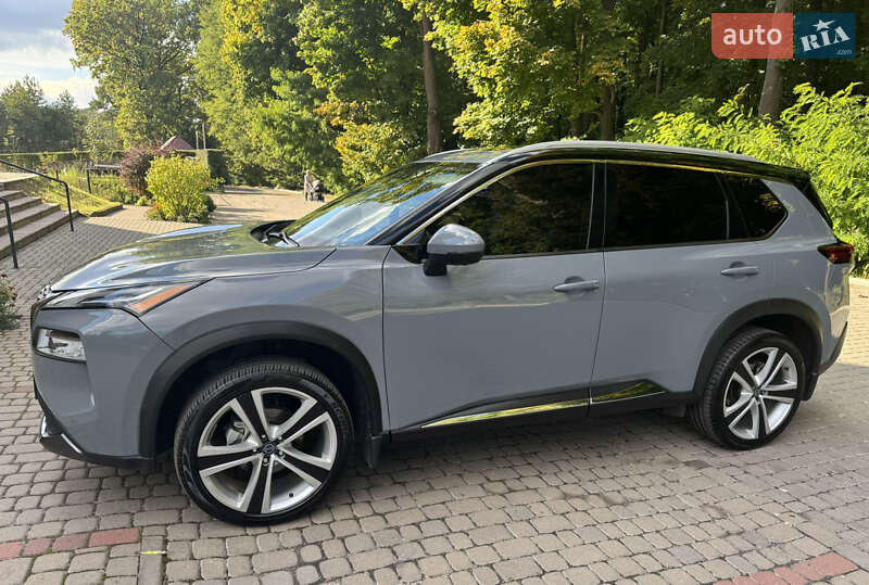 Внедорожник / Кроссовер Nissan Rogue 2021 в Львове