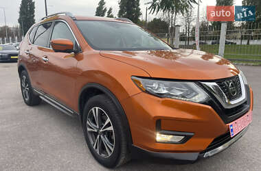 Позашляховик / Кросовер Nissan Rogue 2017 в Кременчуці