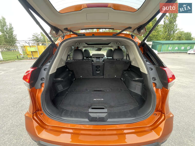 Позашляховик / Кросовер Nissan Rogue 2017 в Кременчуці фото 12 Позашляховик / Кросовер Nissan Rogue 2017 в Кременчуці