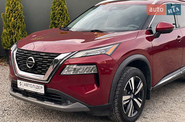 Внедорожник / Кроссовер Nissan Rogue 2021 в 