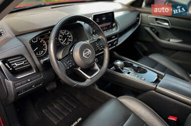 Внедорожник / Кроссовер Nissan Rogue 2021 в 