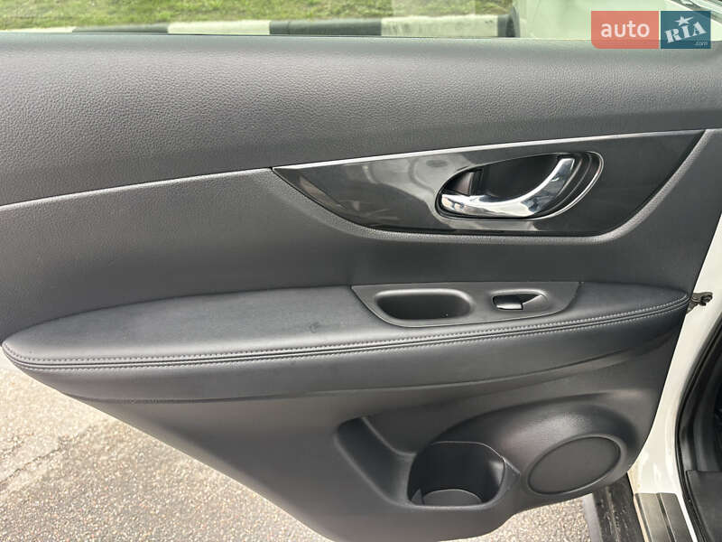 Внедорожник / Кроссовер Nissan Rogue 2018 в Киеве