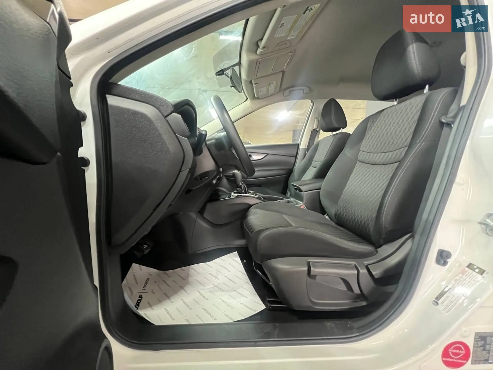 2018 Nissan Rogue - мініатюра 8