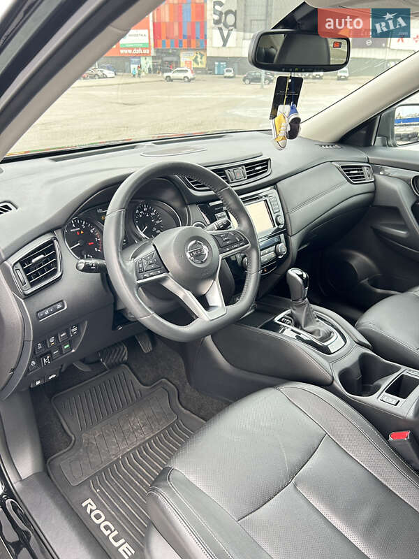 Позашляховик / Кросовер Nissan Rogue 2017 в Харкові