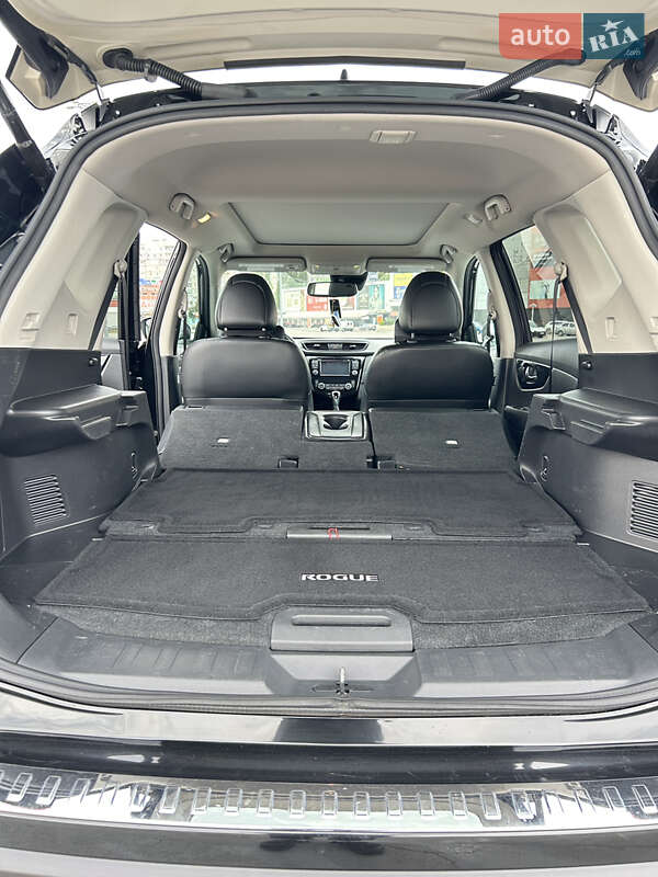 Позашляховик / Кросовер Nissan Rogue 2017 в Харкові