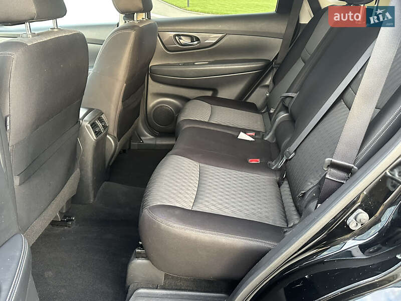 Позашляховик / Кросовер Nissan Rogue 2018 в Ізмаїлі