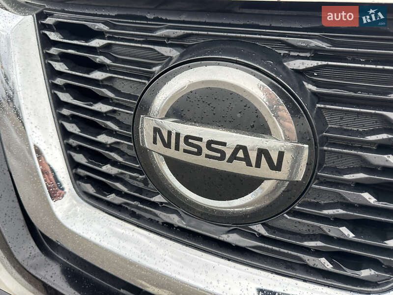 Позашляховик / Кросовер Nissan Rogue 2018 в Києві