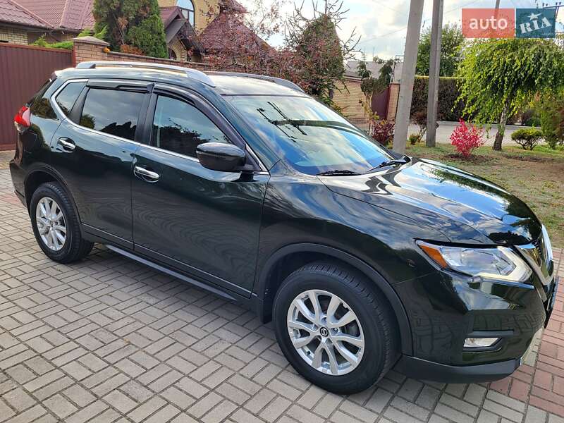 Позашляховик / Кросовер Nissan Rogue 2018 в Запоріжжі