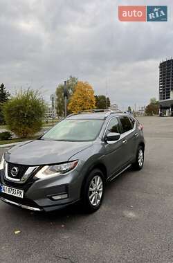 Позашляховик / Кросовер Nissan Rogue 2018 в Харкові