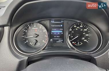 Внедорожник / Кроссовер Nissan Rogue 2017 в 