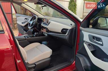 Внедорожник / Кроссовер Nissan Rogue 2021 в 