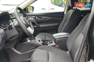 Внедорожник / Кроссовер Nissan Rogue 2020 в 