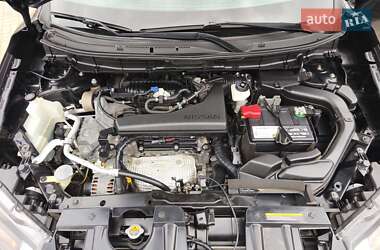 Внедорожник / Кроссовер Nissan Rogue 2020 в 
