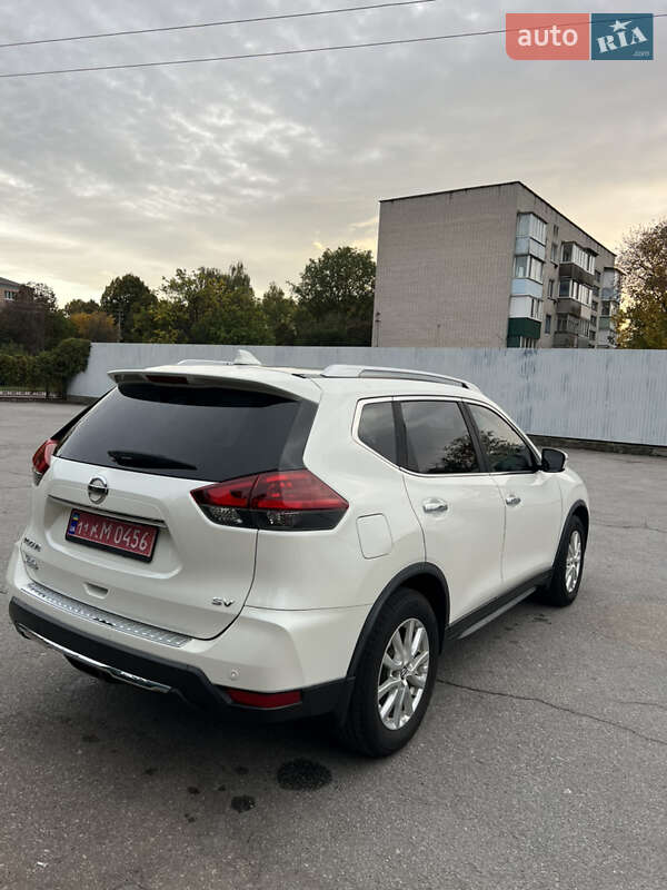 Внедорожник / Кроссовер Nissan Rogue 2019 в Киеве