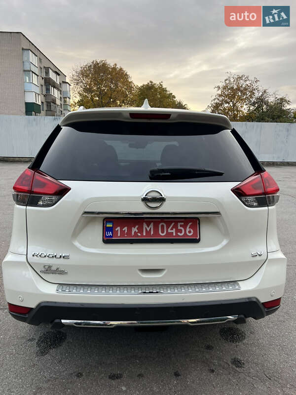 Внедорожник / Кроссовер Nissan Rogue 2019 в Киеве