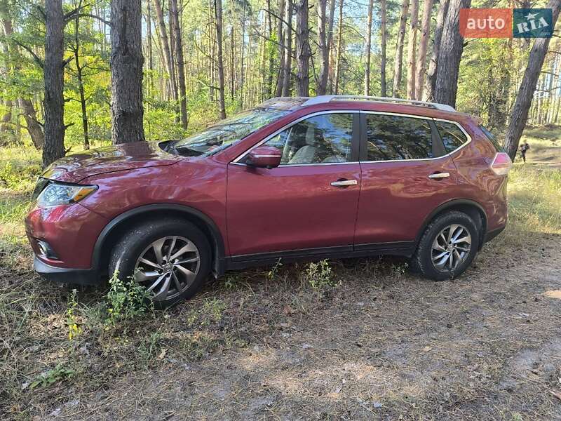 Позашляховик / Кросовер Nissan Rogue 2015 в Кременчуці