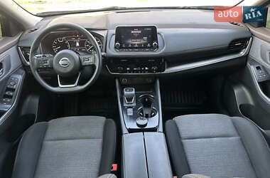 Внедорожник / Кроссовер Nissan Rogue 2021 в 