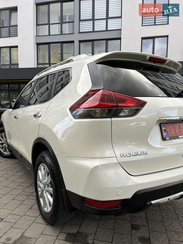 Внедорожник / Кроссовер Nissan Rogue 2019 в Львове