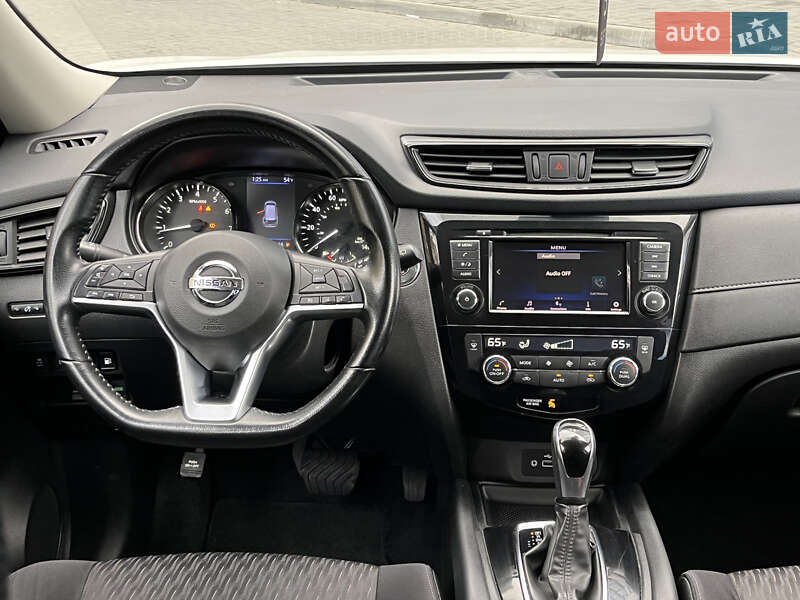 Внедорожник / Кроссовер Nissan Rogue 2019 в Львове