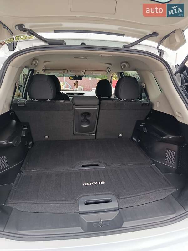 Позашляховик / Кросовер Nissan Rogue 2018 в Києві