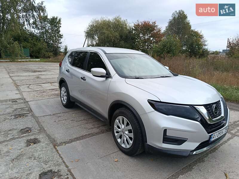 Позашляховик / Кросовер Nissan Rogue 2018 в Києві