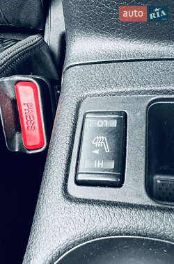Внедорожник / Кроссовер Nissan Rogue 2019 в 