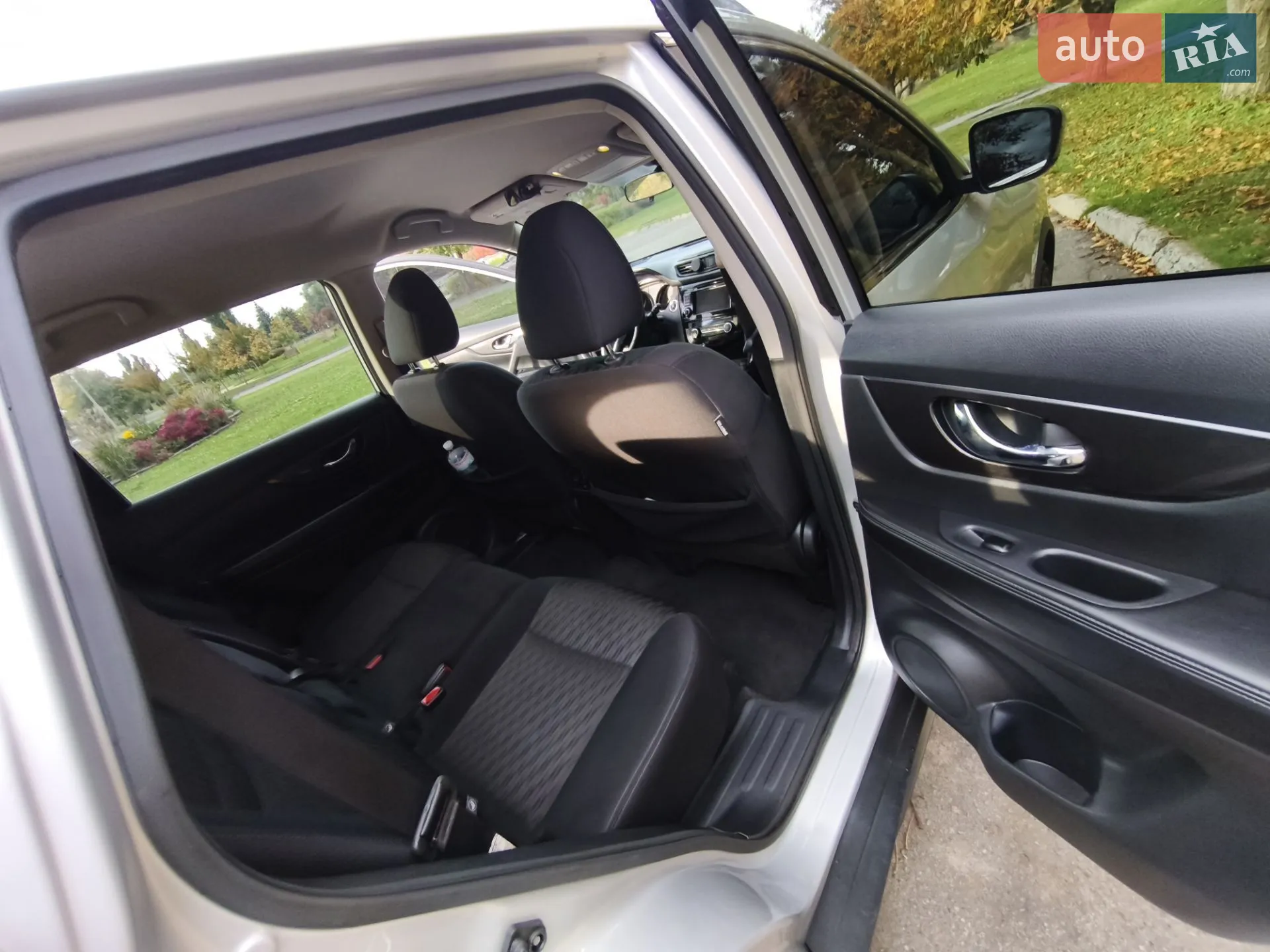 2019 Nissan Rogue - мініатюра 15