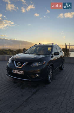 Внедорожник / Кроссовер Nissan Rogue 2014 в Киеве