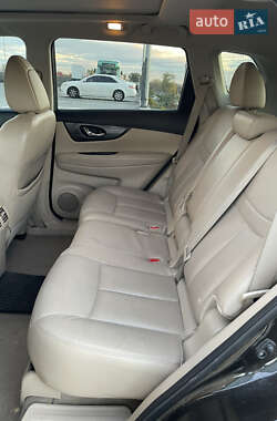 Внедорожник / Кроссовер Nissan Rogue 2014 в 