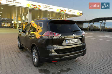 Внедорожник / Кроссовер Nissan Rogue 2014 в 