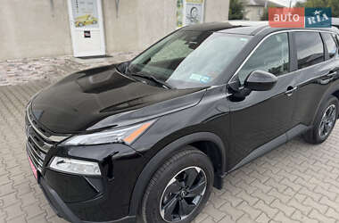 Внедорожник / Кроссовер Nissan Rogue 2024 в 