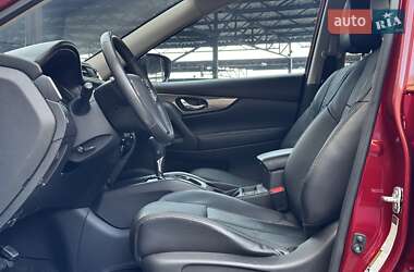 Внедорожник / Кроссовер Nissan Rogue 2014 в 