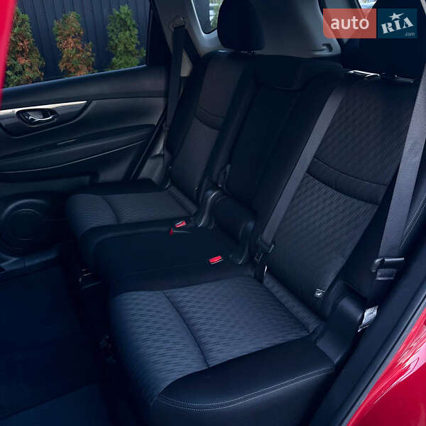 Позашляховик / Кросовер Nissan Rogue 2016 в Києві фото 34 Позашляховик / Кросовер Nissan Rogue 2016 в Києві