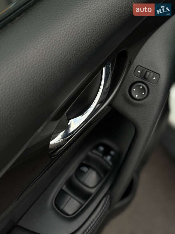 Внедорожник / Кроссовер Nissan Rogue 2018 в Ровно фото 18 Внедорожник / Кроссовер Nissan Rogue 2018 в Ровно