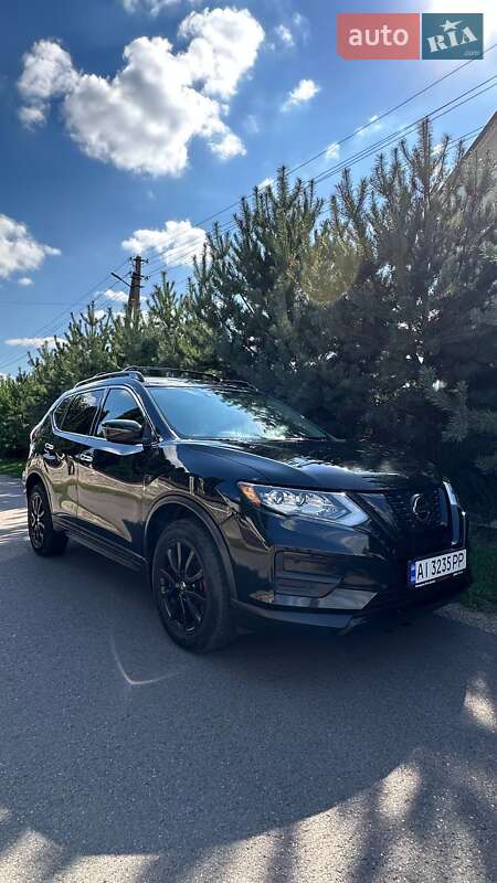 Позашляховик / Кросовер Nissan Rogue 2018 в Вишневому фото 14 Позашляховик / Кросовер Nissan Rogue 2018 в Вишневому