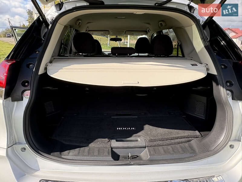 Внедорожник / Кроссовер Nissan Rogue 2017 в Дублянах