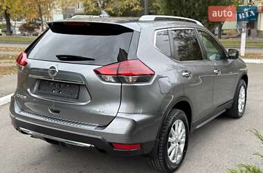 Позашляховик / Кросовер Nissan Rogue 2018 в 
