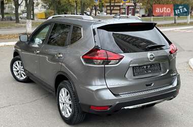 Позашляховик / Кросовер Nissan Rogue 2018 в 