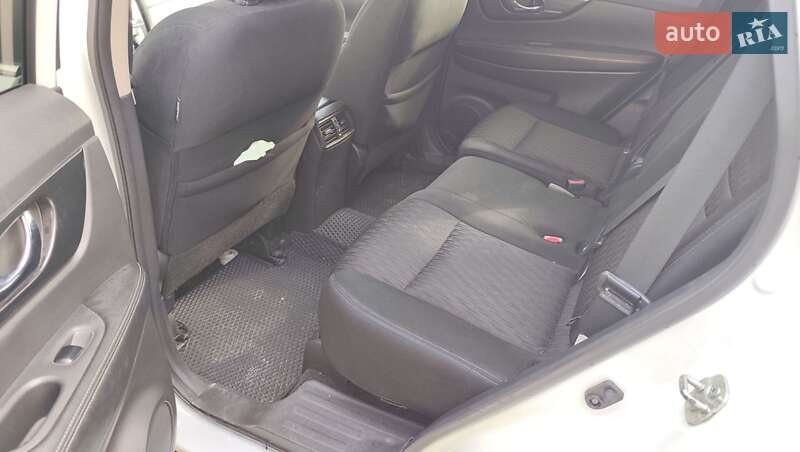 Внедорожник / Кроссовер Nissan Rogue 2017 в Тростянце фото 6 Внедорожник / Кроссовер Nissan Rogue 2017 в Тростянце