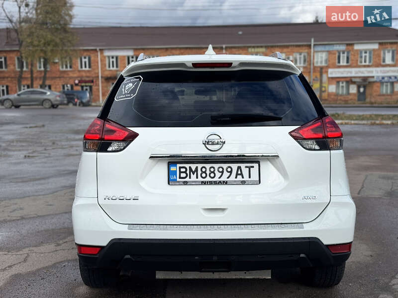 Внедорожник / Кроссовер Nissan Rogue 2018 в Сумах