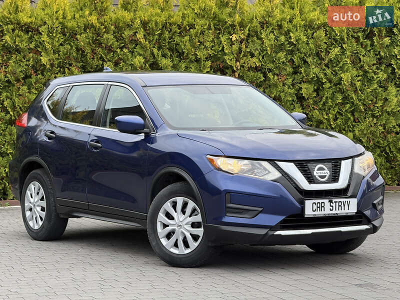 Внедорожник / Кроссовер Nissan Rogue 2017 в Стрые