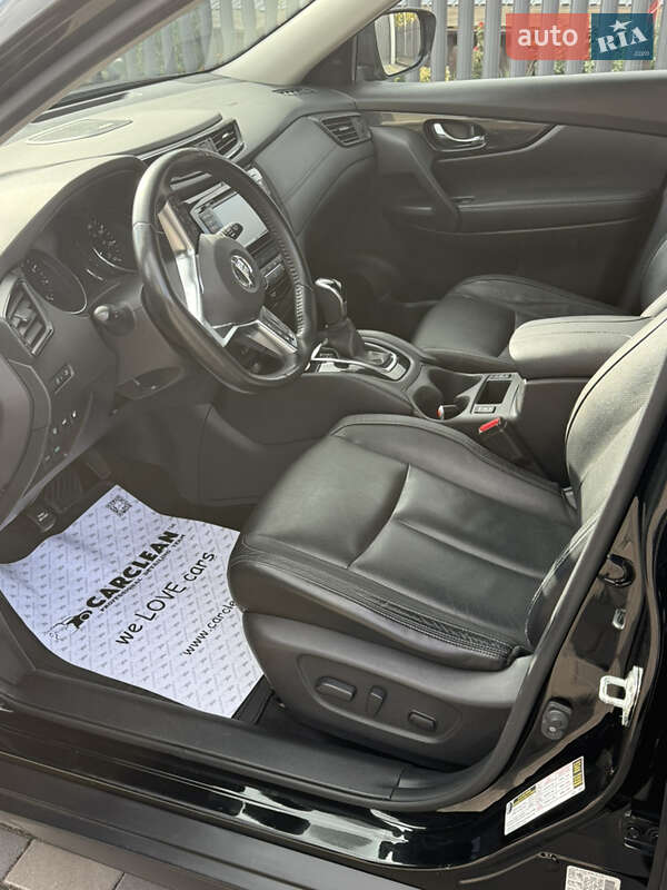 Внедорожник / Кроссовер Nissan Rogue 2018 в Луцке